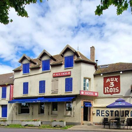 Aux Trois Rois Hotel Pont-Sur-Yonne Bagian luar foto
